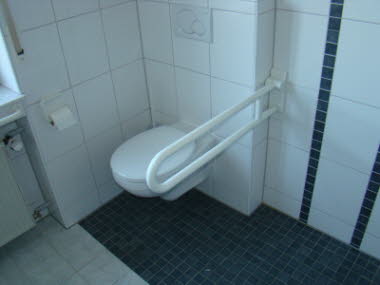 barrierefreie Toilette